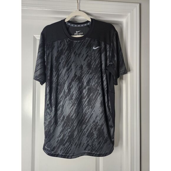 Nike Men’s Dri-Fit Training Tee – Size Large - Picture 1 of 3